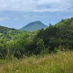 Holiday home Maison A De 80m2 Pour 6 Personnes, 2 Chambres, Parking, Salon, Jardin, Veranda, Proche Vulcania, Puy De Dome, Centre Ville, Thermes Royat, Musee Miichelin Orcines