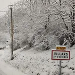 Holiday home Maison A De 80m2 Pour 6 Personnes, 2 Chambres, Parking, Salon, Jardin, Veranda, Proche Vulcania, Puy De Dome, Centre Ville, Thermes Royat, Musee Miichelin *