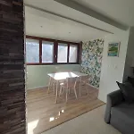 Maison A De 80m2 Pour 6 Personnes, 2 Chambres, Parking, Salon, Jardin, Veranda, Proche Vulcania, Puy De Dome, Centre Ville, Thermes Royat, Musee Miichelin *